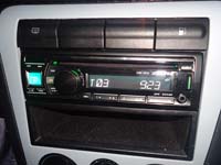 Фотография установки магнитолы Alpine CDE-131R в Skoda Octavia Tour